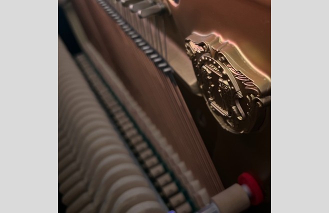 Used Reid Sohn Polished Wine Mahogany RS108 Upright Piano - All Inclusive Premium Package (SN:626482) - Image 5